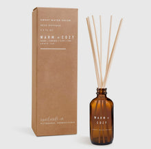 Load image into Gallery viewer, Warm and Cozy Reed Diffuser
