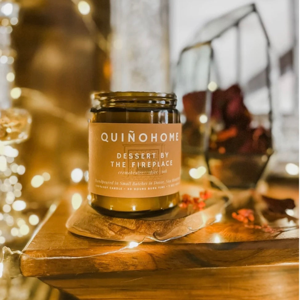Quinohome Dessert by the fireplace 7 oz. Soy Candle in Amber Jar